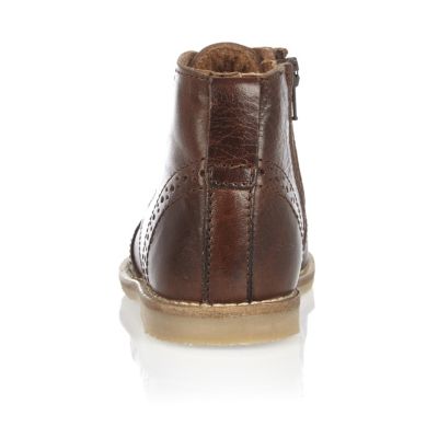 Mini boys brown lace-up brogue boots